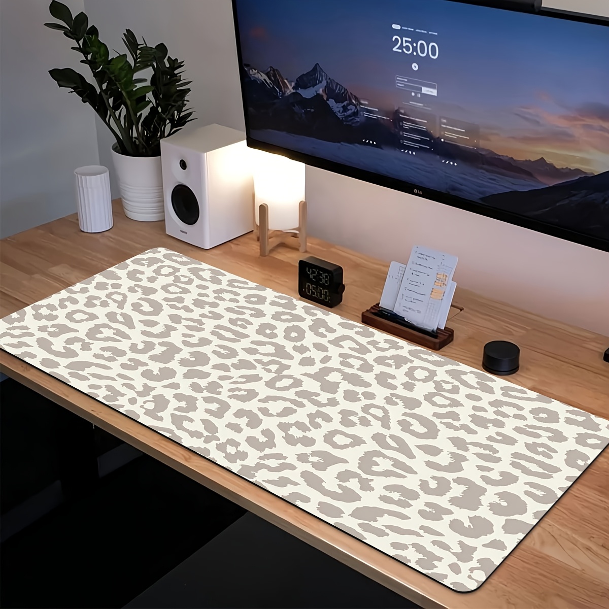 Desk Setup Beige - XL/XXL คีย์บอร์ดคอมพิวเตอร์และแผ่นรองเมาส์สีเบจสีน้ำตาลลายเสือดาวสำนักงานการเล่นเกมที่บ้านการตั้งค่าอุปกรณ์เสริมสำหรับโต๊ะเล่นเกมพรมแผ่นรองเมาส์
