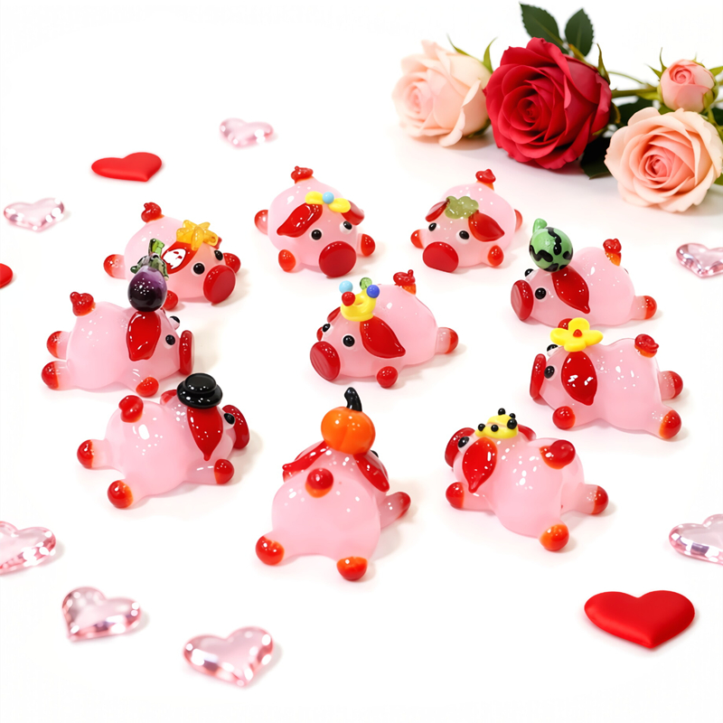 Desk Setup At Home - ตุ๊กตาแก้วรูปหมูสีชมพูน่ารัก ของตกแต่งบ้าน ของประดับโต๊ะ ของขวัญปีใหม่ คริสต์มาส ของขวัญสำหรับงานปาร์ตี้